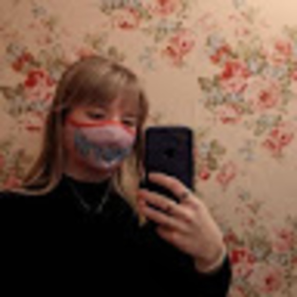 Meet your Posher, Pascale - Picture 1 of 1